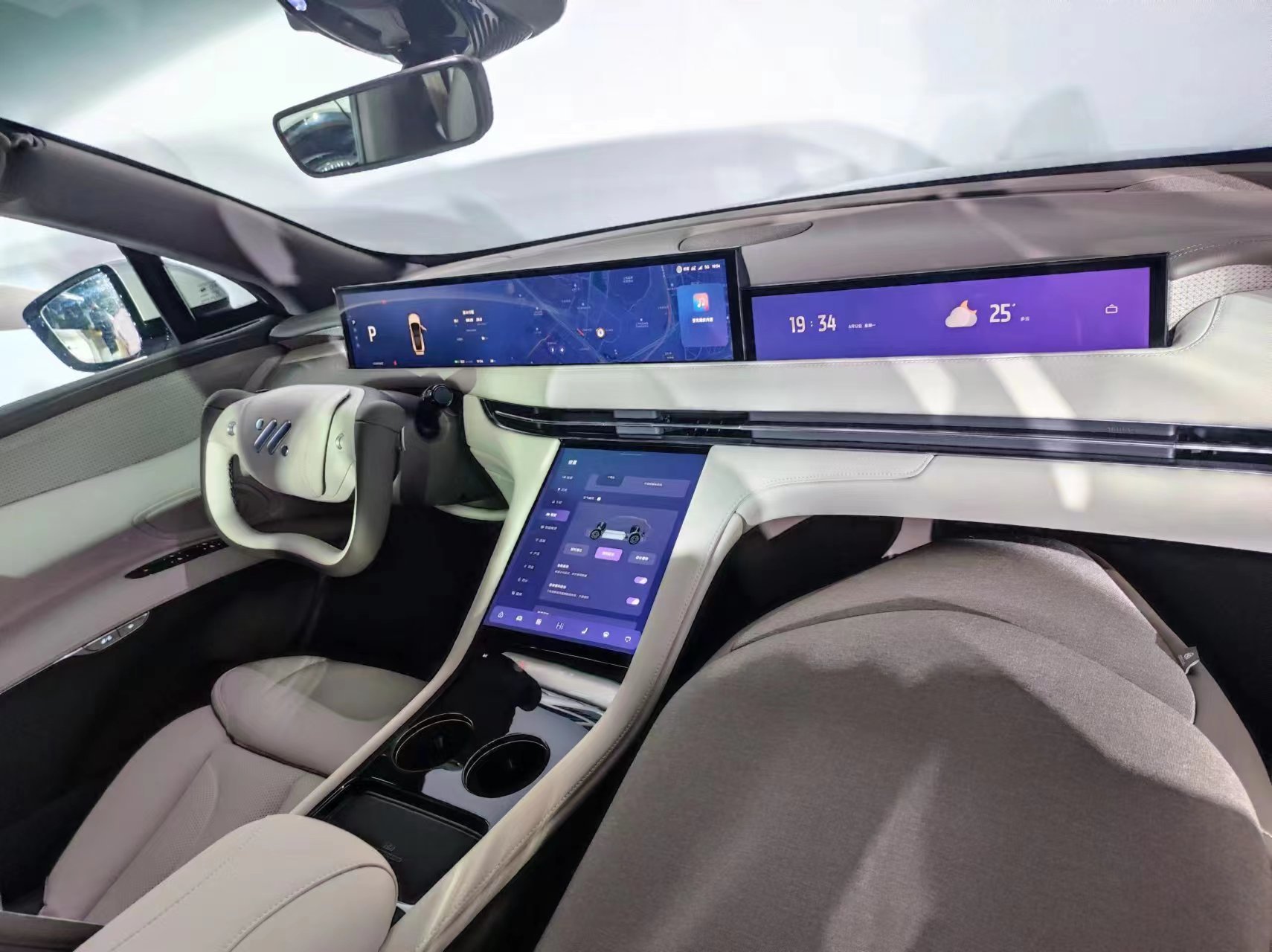 智己LS7全新款車型上市，售價28.98-30.98萬元