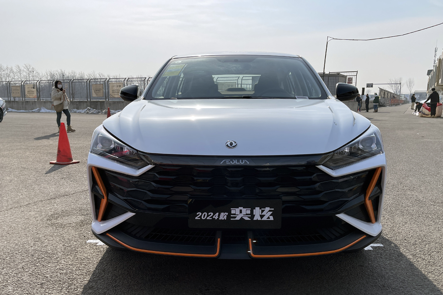 東風(fēng)風(fēng)神賽車學(xué)院開營 24款奕炫上市售7.79萬元起